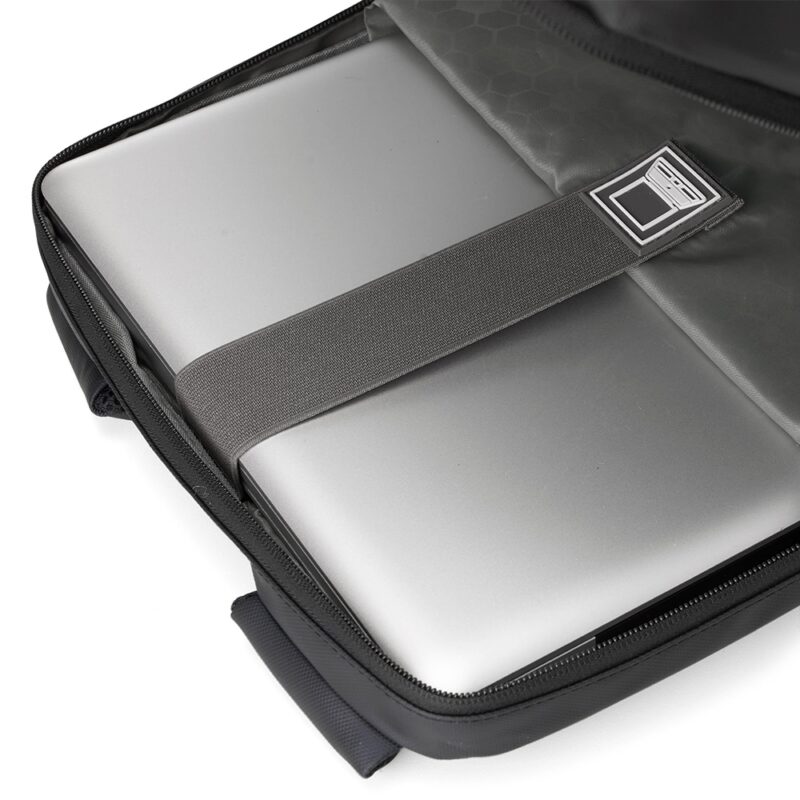 Mochila Couro Sintético USB 17 Litros - Imagem 5